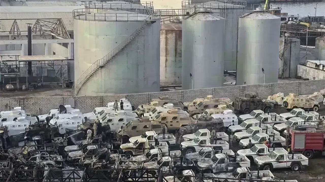 Escalating Tensions: UAE Withdraws Following Saudi Airstrike on Mukalla