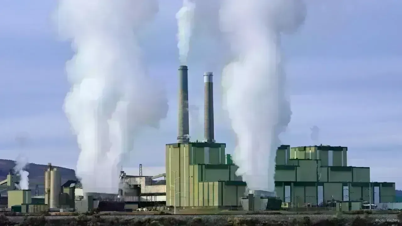 Trump Directs Colorado Coal Plant to Extend Operation Past Planned Closure