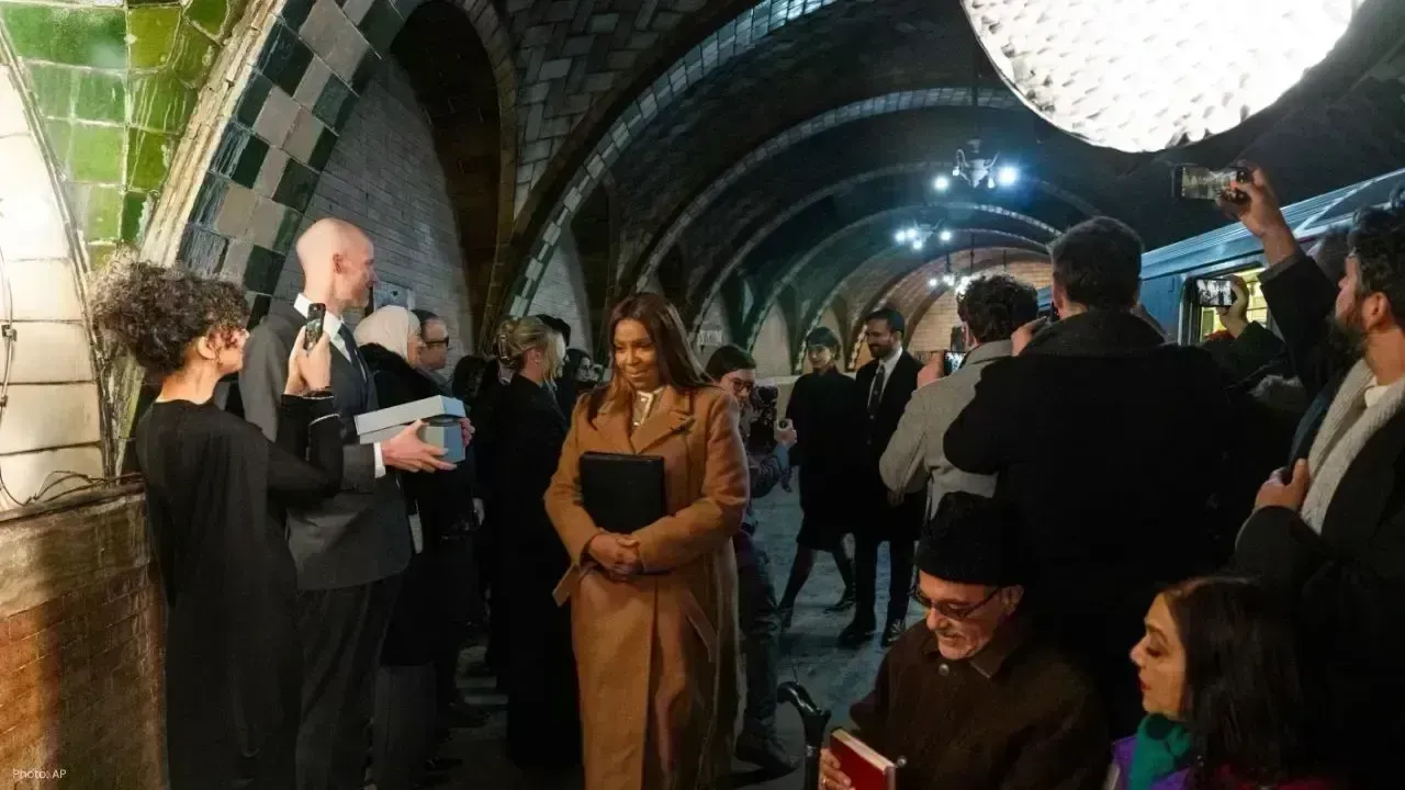 Historic Quran Oath: Zohran Mamdani Takes Office as NYC Mayor