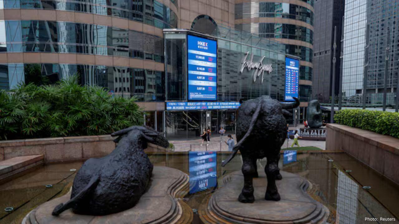 Asian Markets Surge to New Heights Amid Oil and Dollar Stability