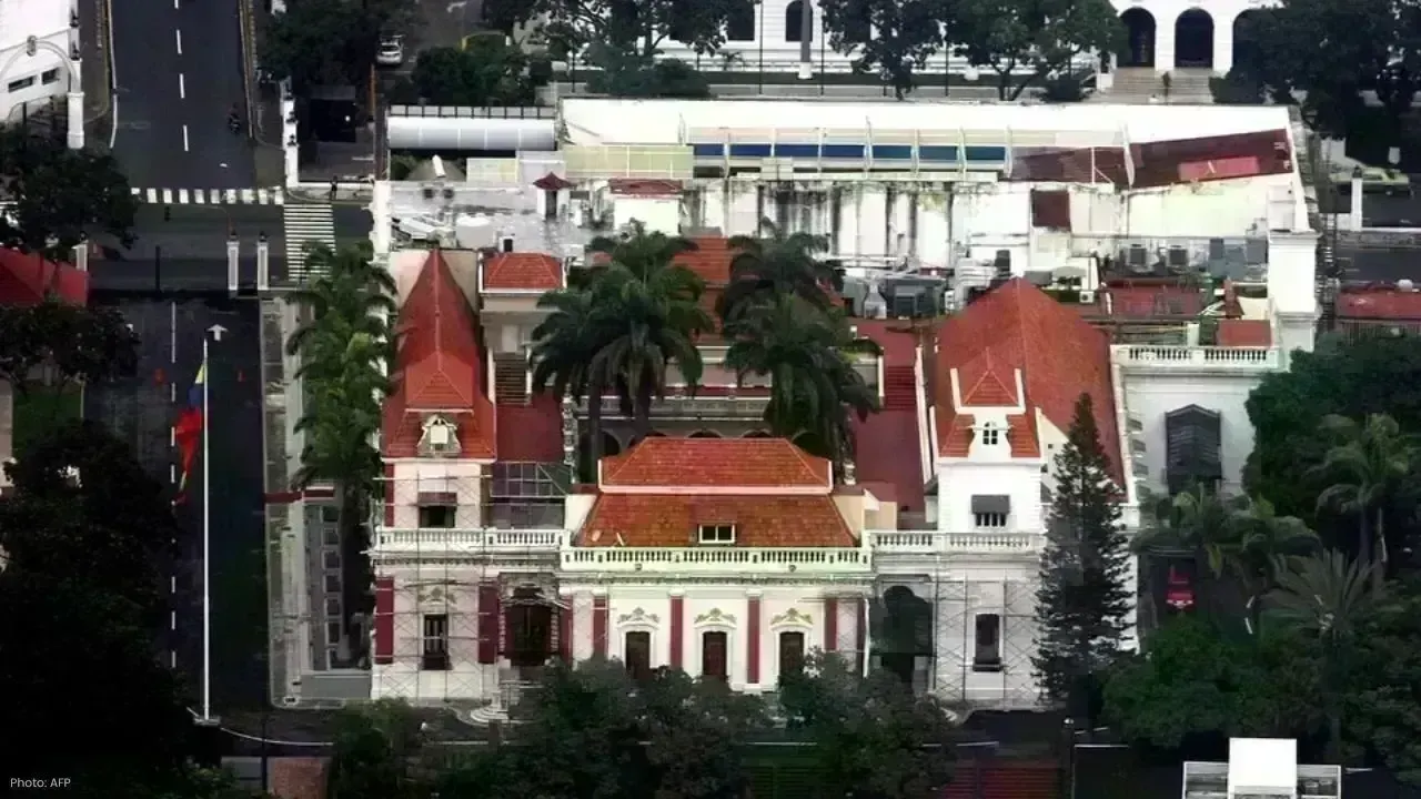 Gunfire Erupts Near Venezuelan Palace Following Maduro's Capture