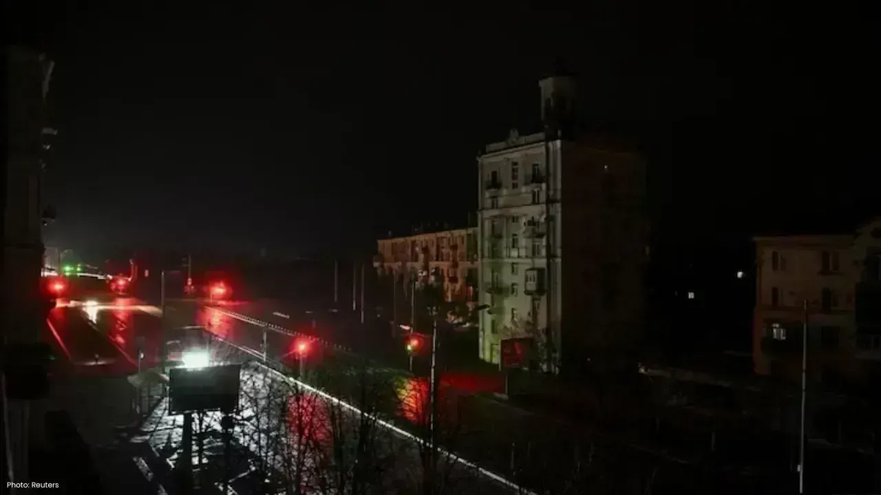 Russian Attacks Leave Over One Million in Dnipropetrovsk Without Heating or Water