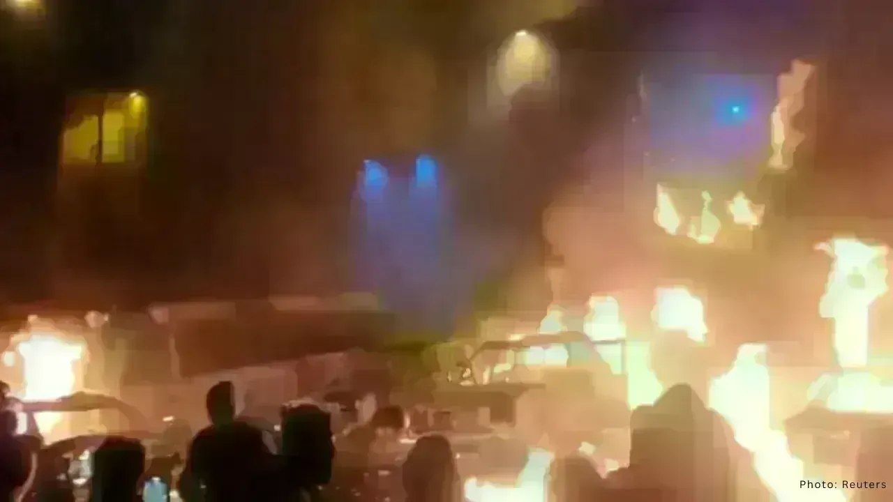 Nationwide Protests Escalate Against Iranian Clerical Leadership