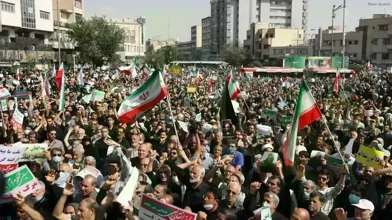 Escalation of Protests in Tehran as Citizens Demand Change