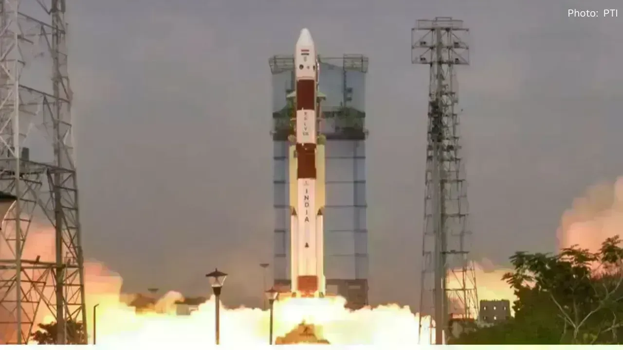 Mid-Flight Deviation Concerns as ISRO Examines PSLV-C62 Data