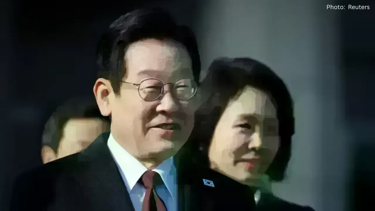 South Korea’s President Lee Meets Japan's Prime Minister Following Talks with China