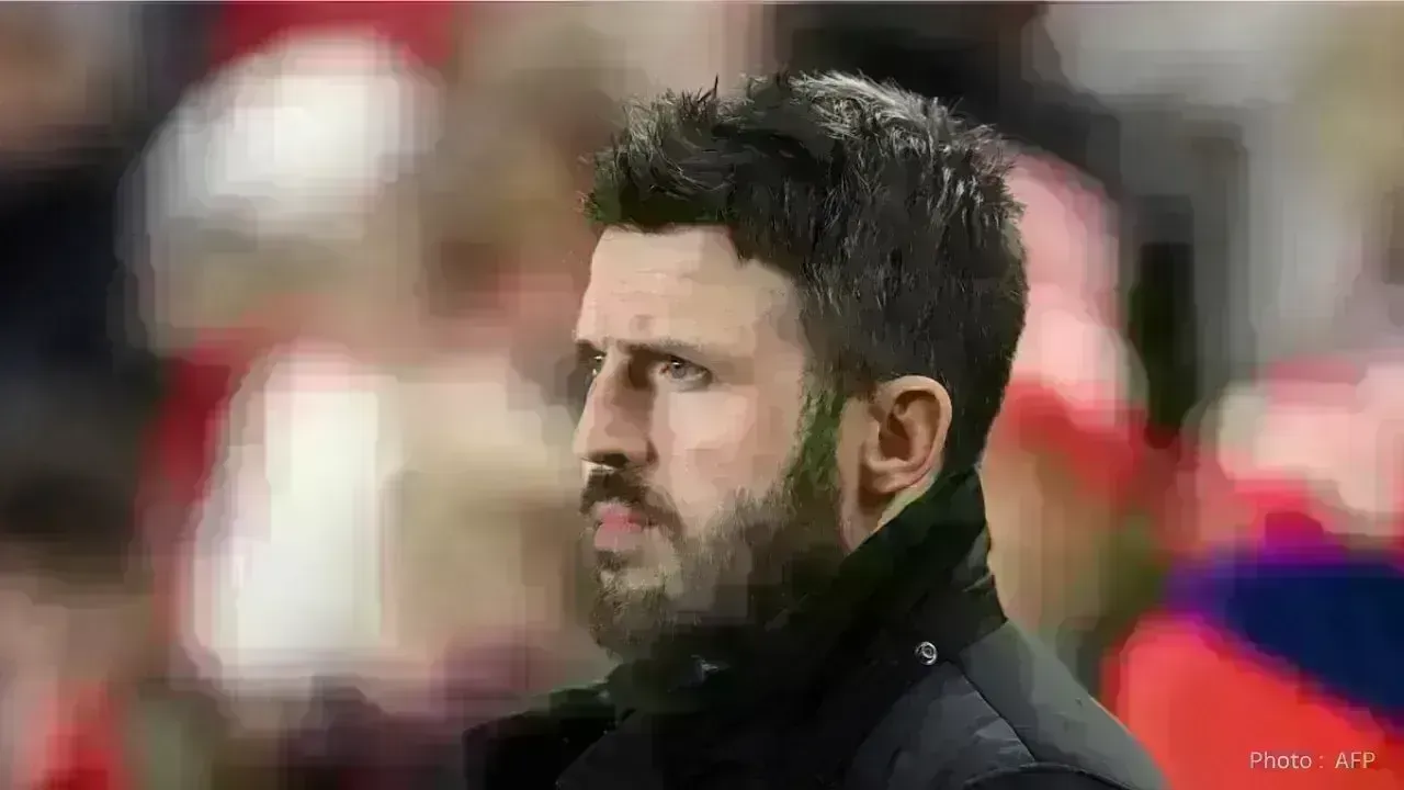 Michael Carrick Steps in as Manchester United's Head Coach Amid Challenges