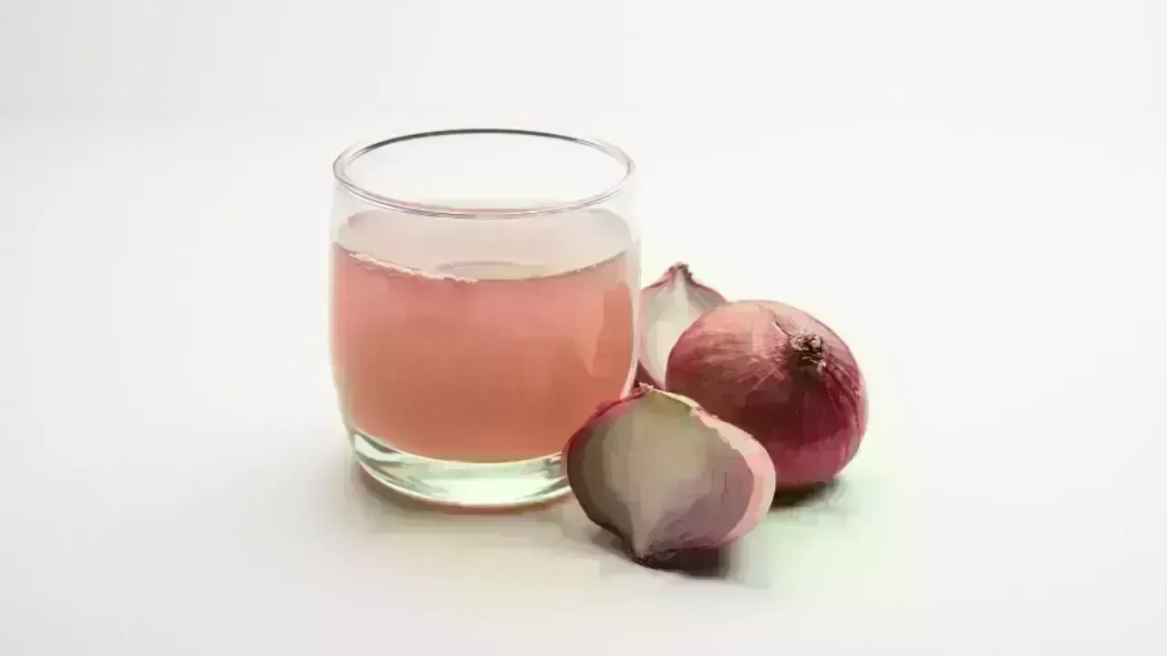Advantages of Onion Juice for Hair and Skin Care