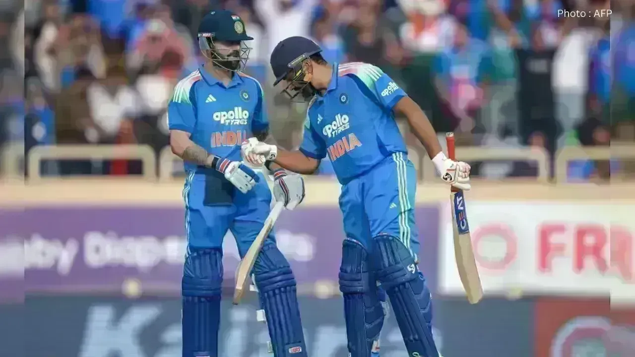 Virat Kohli Maintains Edge Over Rohit Sharma in ODIs, Insights from Cricket Expert