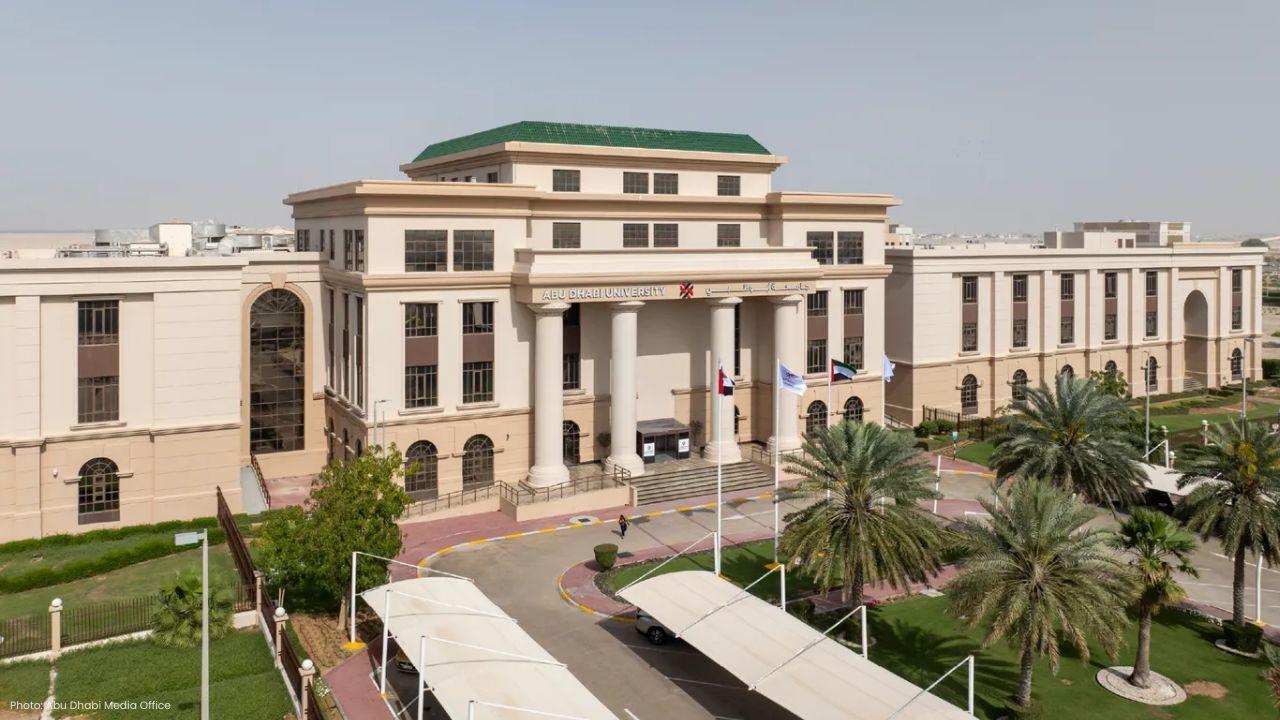 Abu Dhabi University Reaches 5,000 Research Papers Milestone