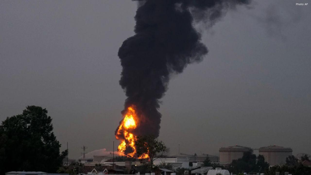 Dubai Explosions, Airports Shut as Iran Attacks UAE