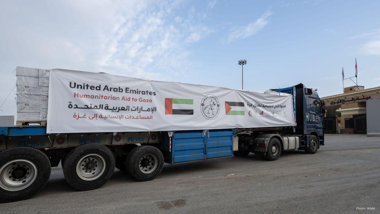 UAE Sends 328th Gaza Aid Convoy with Children Clothing