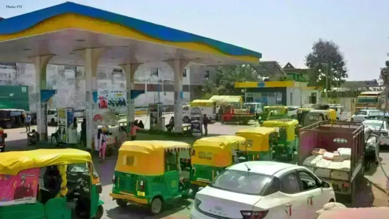 Fuel Price Surge in Pakistan Following Middle East Conflict