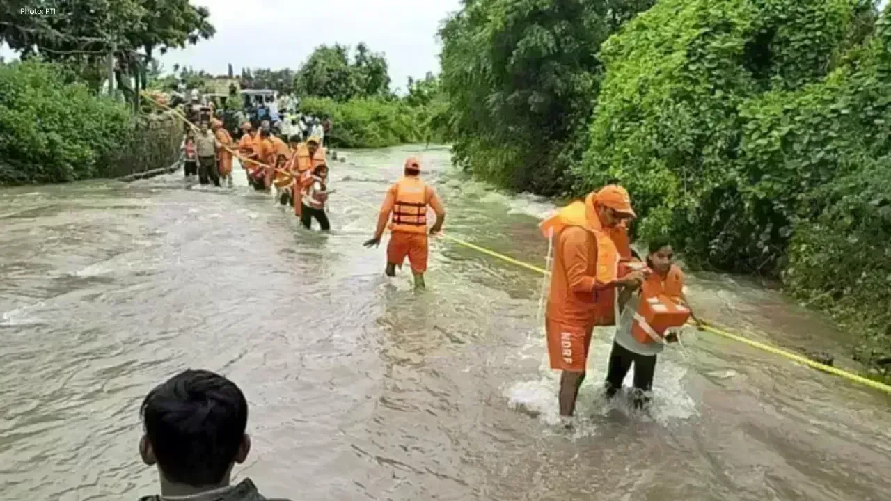 India Offers Humanitarian Relief to Afghanistan Amid Disasters