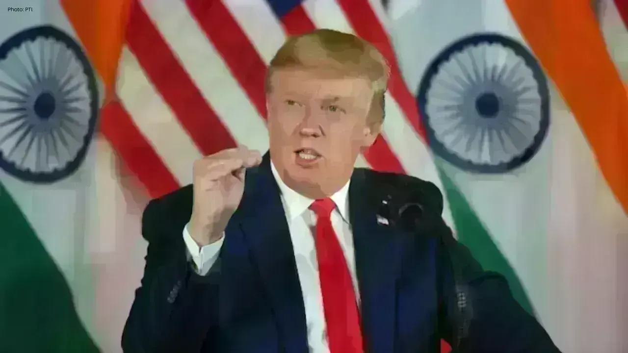 Trump Issues Dire Warning to Iran as Talks Loom