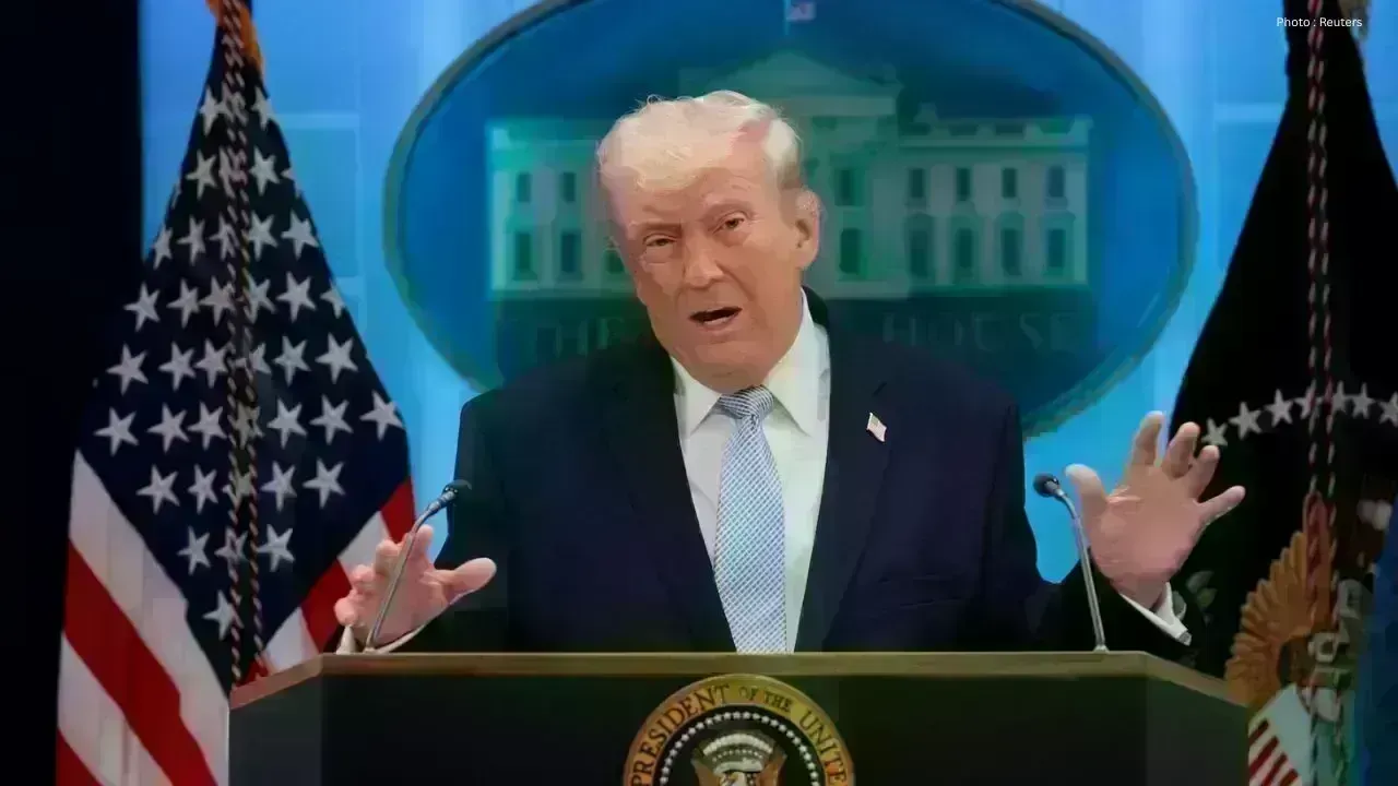 Trump Declares Naval Blockade in Hormuz Following Unsuccessful Talks