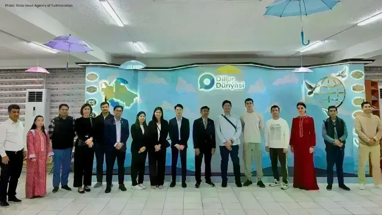 Delegation from Malaysia's Universities Engages with Turkmen Students