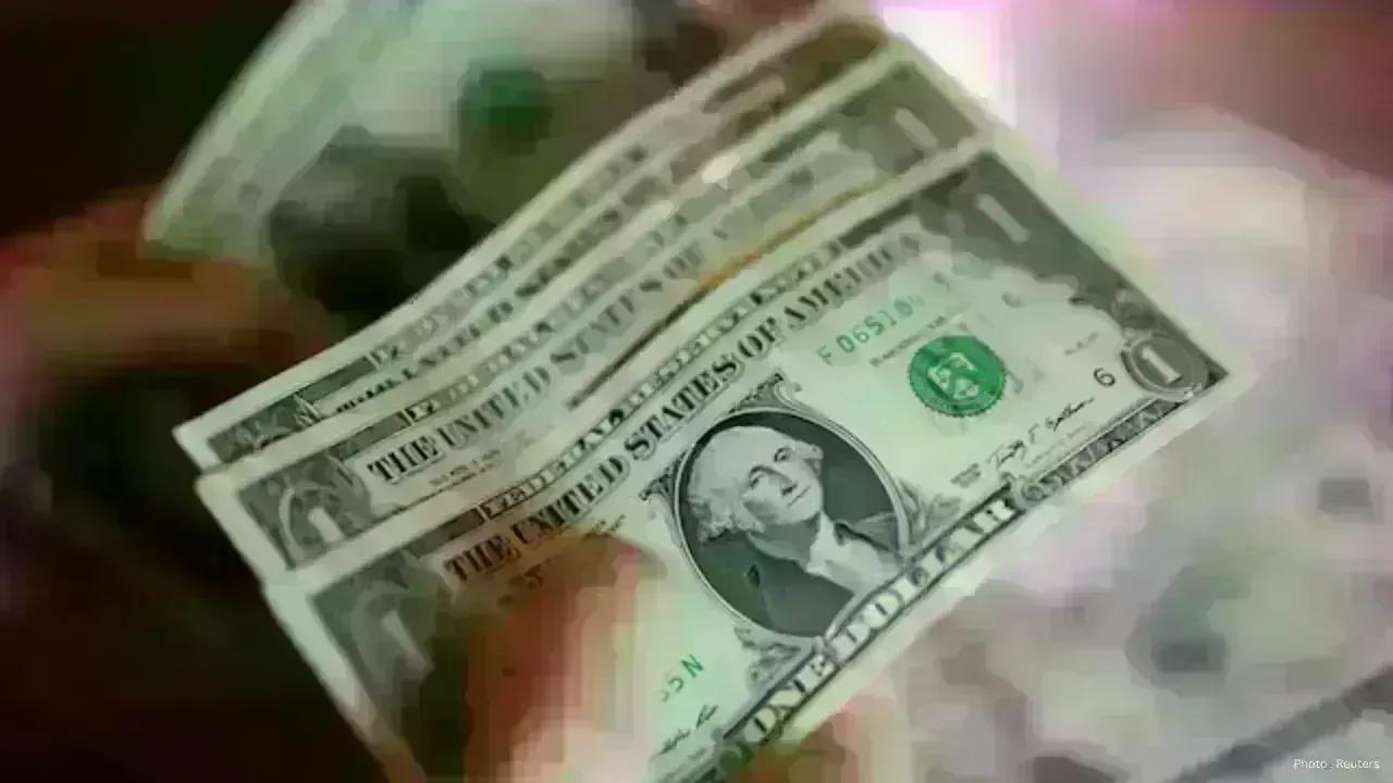 US Dollar Surges Amid Rising Tensions in the Middle East and Strait of Hormuz Disruptions