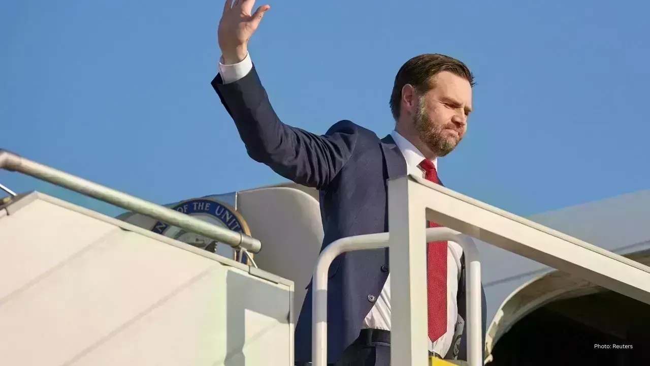 US-Iran Negotiations Stalled as Vance's Pakistan Trip Postponed