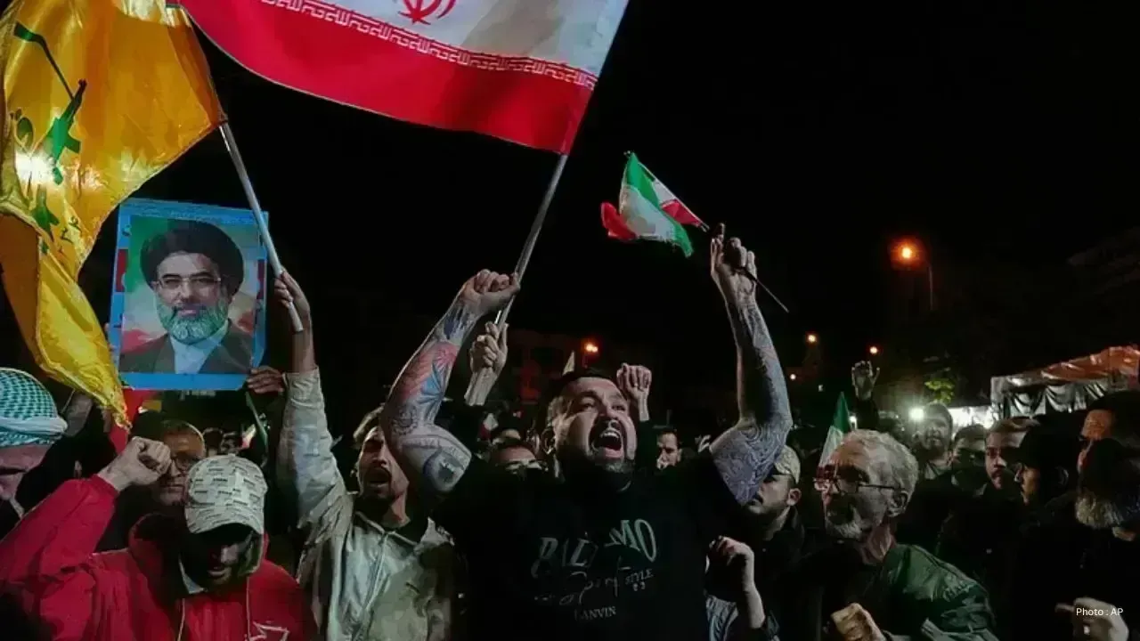 Trump Hints at Potential Iran Peace Talks Within Days