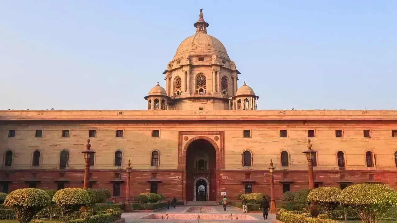 Supreme Court Intervenes in Assault Case of Female Advocate