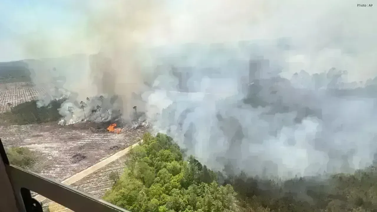 Severe Wildfires Ravage Georgia and Florida Amid Ongoing Drought