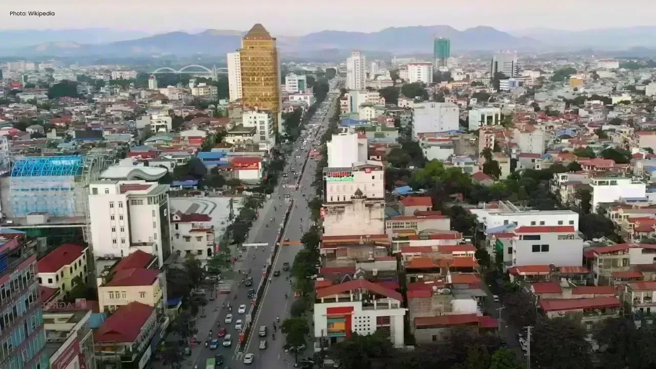 Vietnam Details Tuition Aid Criteria for Students