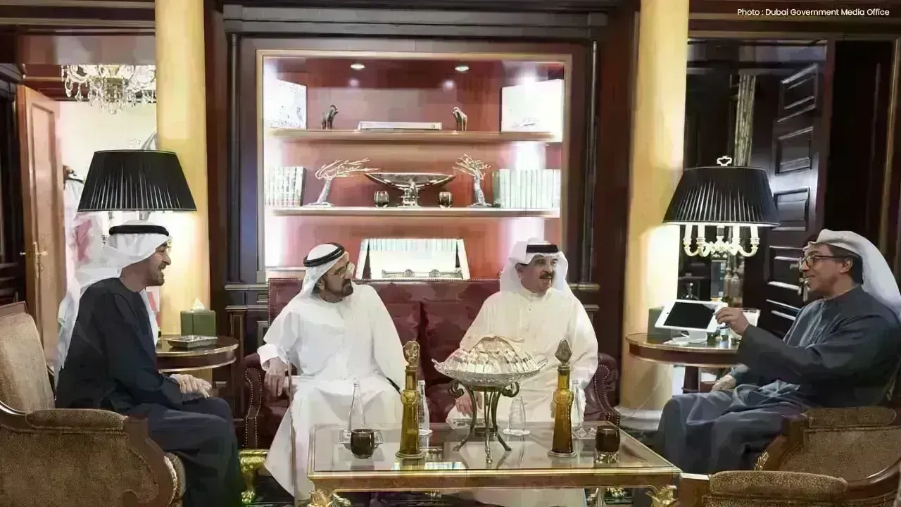 Strengthening Bonds: UAE President and Bahrain King Unite