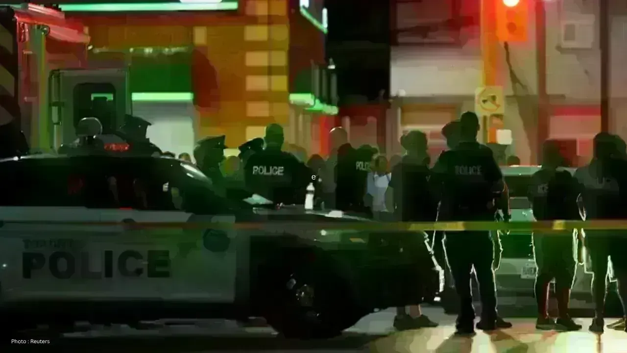Police Detain 18-Year-Old Following Shooting Outside Toronto Synagogue