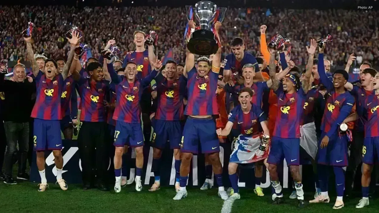 Barcelona Triumphs Over Real Madrid 2-0 to Secure La Liga Title