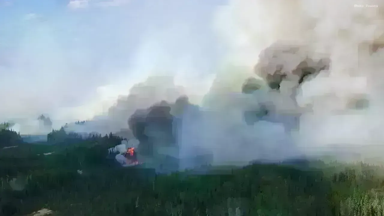 Sundre Wildfire Prompts Evacuation Alerts in Alberta