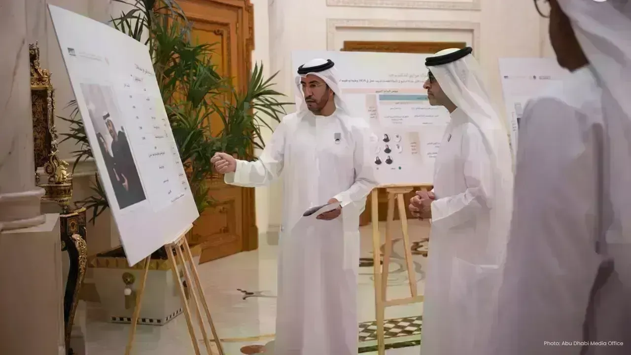 Sheikh Hazza Assesses Development at Al Ain Talent Hub, Enhances Emiratisation Efforts