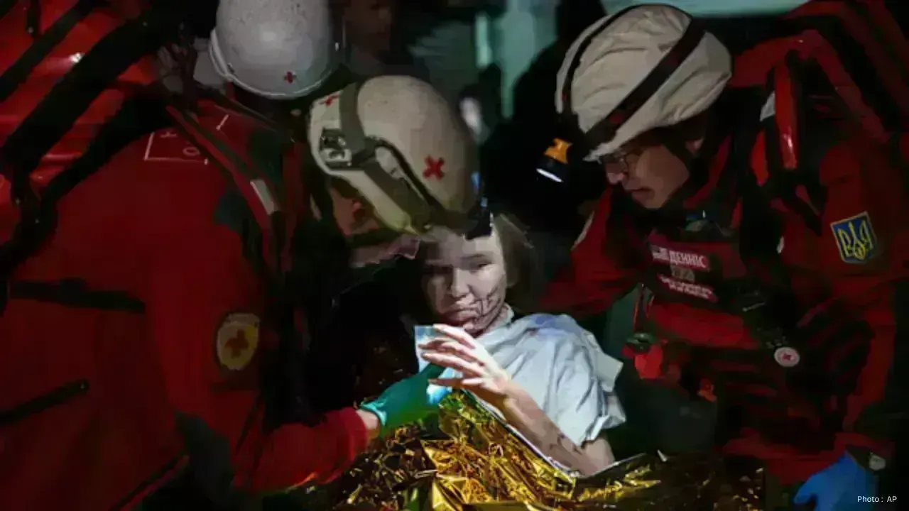 Escalation in Ukraine as Russia Launches New Missile Strikes