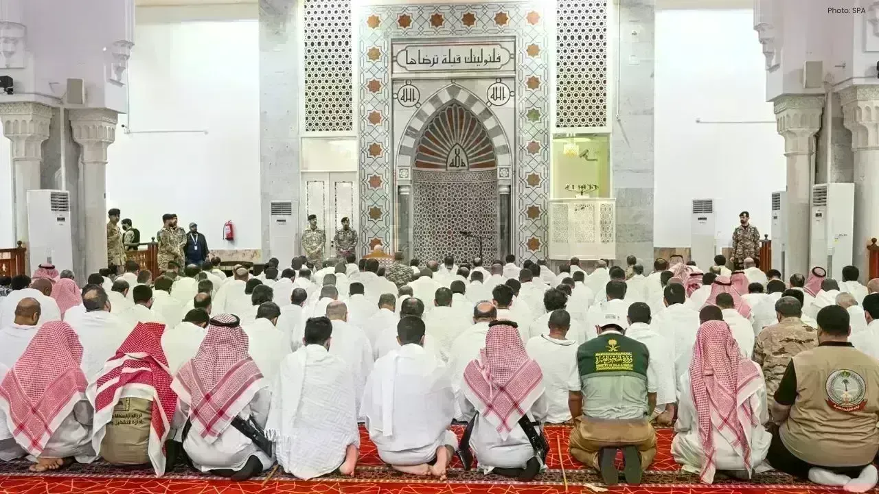 Arafah Sermon at Namirah Mosque Emphasizes Faith and Unity