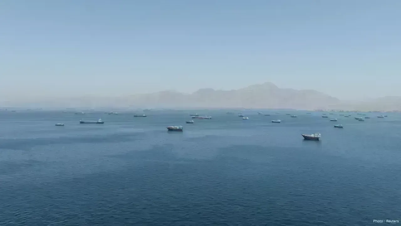 Iran Suggests Strait of Hormuz Could Reopen If US Reaches Agreement