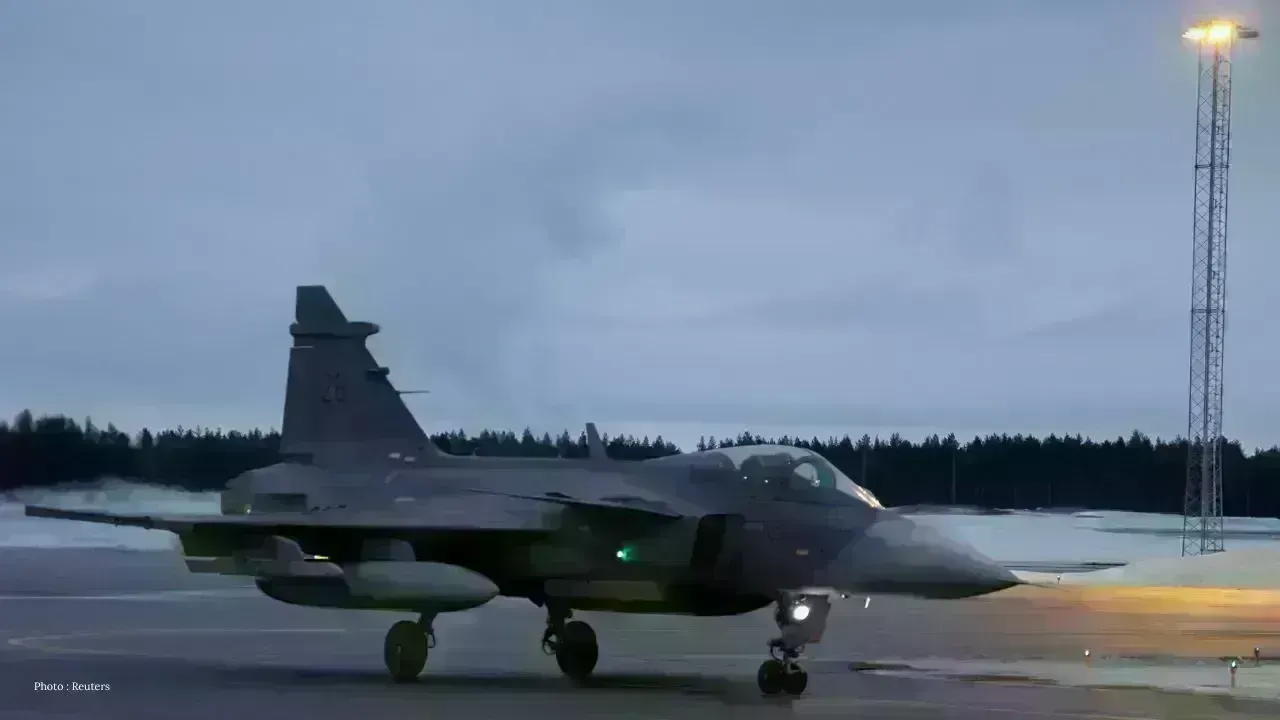Future Gripen Jets for Ukraine Might Be Manufactured in Canada, Says Saab