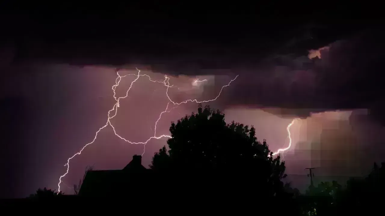 Severe Weather Warning: Thunderstorms and Heavy Rain Expected in Malaysia