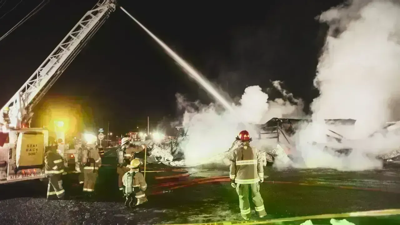 Massive Fire Breaks Out at Logistics Warehouse in Gimpo