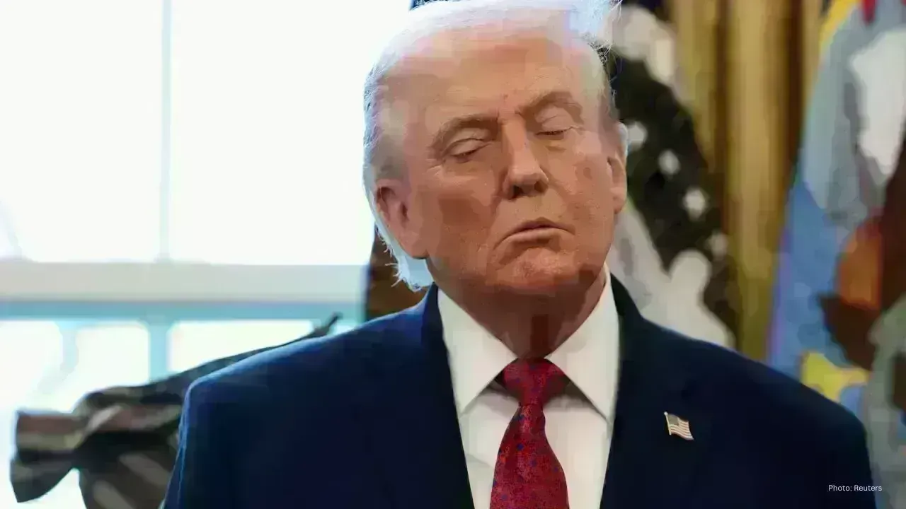 Trump Says Strait of Hormuz Could Reopen by Tomorrow