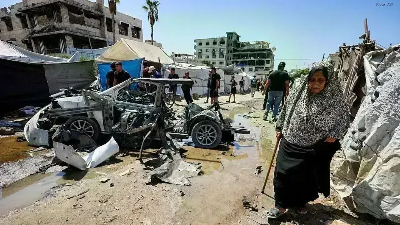 Gaza City Strike Claims Three Lives Amid Clash