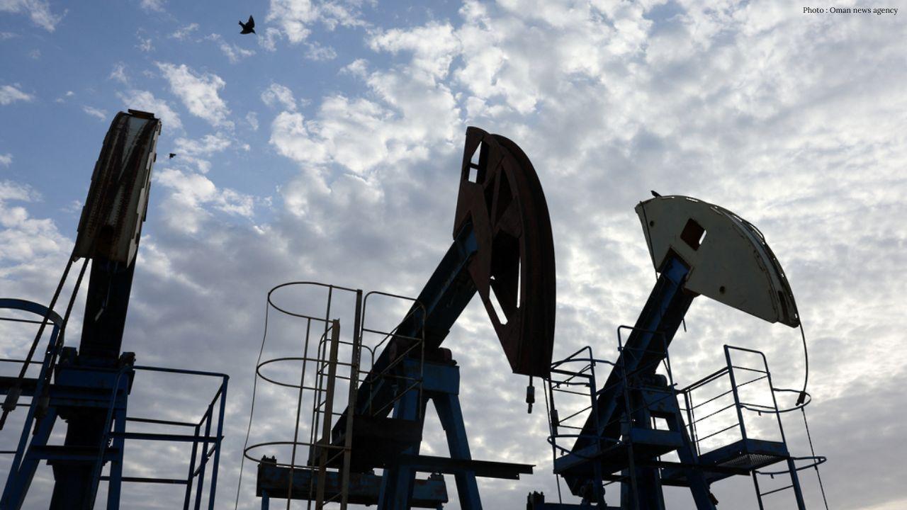 Oil Prices Fall as Russian Fuel Supply May Increase