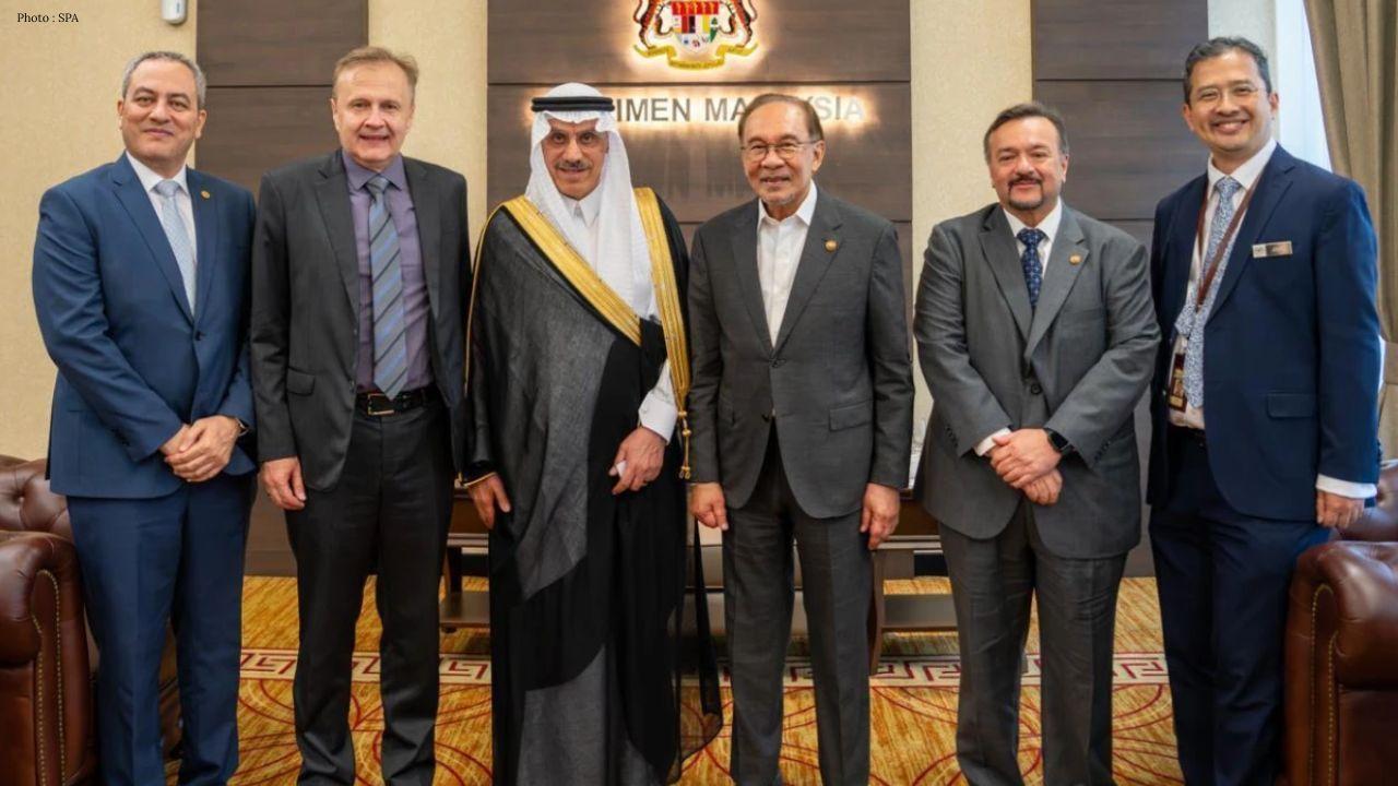 Malaysia PM Meets Islamic Development Bank Chairman